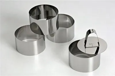 Immagine prodotto di 4 cerchi da dessert diam.10cm + pestello Lares 6074