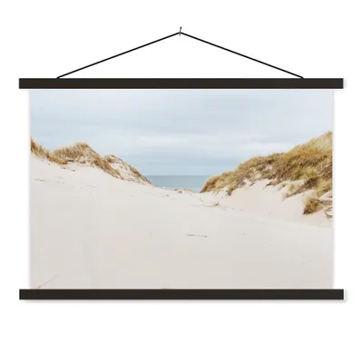 Produktbild von MuchoWow® Textilposter Das Meer hinter den Dünen 150x100 cm mit schwarzem Rahmen - Schlafzimmer