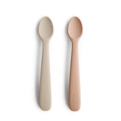 Produktbild von Blush & Shifting Sand Silikonteelöffel, Mushie