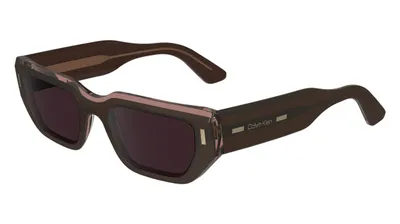 Immagine prodotto di Occhiali da sole da donna Calvin Klein CK23537S, modello rettangolare, con filtro di categoria S3