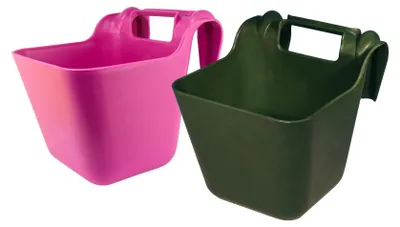 Zdjęcie produktu dla Wiszące karmidło plastikowe zielone 13,5 l
