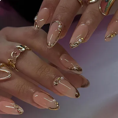 Image de 24 French Tip Press on Ongles amande or perles design bijou
