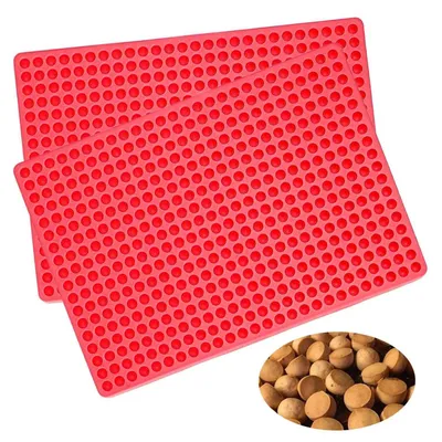 Image de Tapis en silicone pour friandises pour chiens, lot de 2, mini-hémisphères, moule pour biscuits pour animaux de compagnie