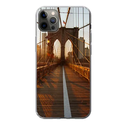 Produktbild von MuchoWow® Handyhülle Schutzhülle Hülle für iPhone 13 Pro Max Brooklyn Bridge in New York bei Sonnenuntergang Silikon Softcase Handy Hülle - Mobiltelefon