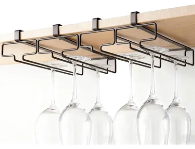 Imagen del producto de Soporte para copas colgante, con capacidad para 4 copas, color , ideal para cocina y bar