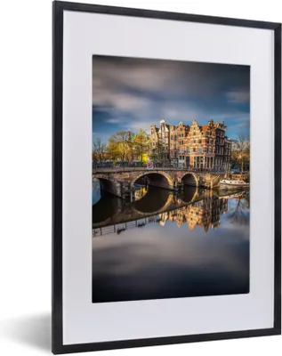 Produktbild von MuchoWow® MuchoWow® Gerahmtes Poster Typische herbstliche Impression der Prinsengracht in Amsterdam 30x40 cm - Poster mit zchwarzem Bilderrahmen - Wandposter Schlafzimmer