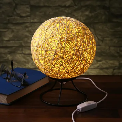 Produktbild von Nachttischlampe NEST - Bastkugel mit 6 warmweißen LED - Tischlampe - dimmbar - USB - D: 15cm