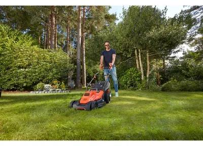 Obrázok produktu pre Black & Decker BEMW481BH, Mechanická kosačka trávy, 800 m², 42 cm, 2 cm, 7 cm, 50 L