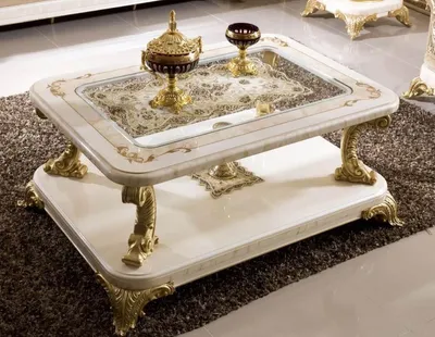 Produktbild von Casa Padrino Luxus Barock Couchtisch mit Glasplatte Weiß / Beige / Gold - Prunkvoller Massivholz Wohnzimmertisch im Barockstil - Barock Wohnzimmer Möbel - Edel & Prunkvoll