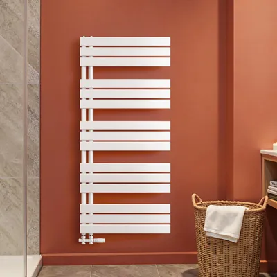 Immagine prodotto di S'AFIELINA 1320x600mm Radiatore da bagno Radiatore per asciugamani Radiatore a pannello piatto per bagno Attacco laterale Bianco 798 Watt