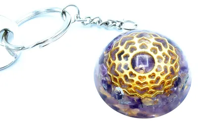 Image de Porte-clés en orgonite – Cœurs de mandala en améthyste