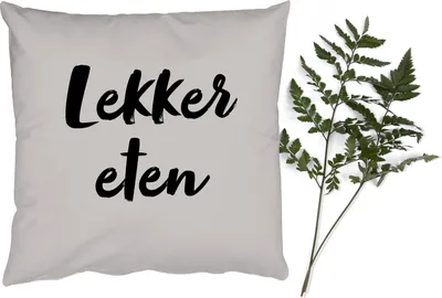 Produktbild von MuchoWow® Zierkissen Sofakissen Wohnzimmer Dekokissen 50x50 cm Taupe - Gutes Essen - Zitat - Komfort - Sofakissen