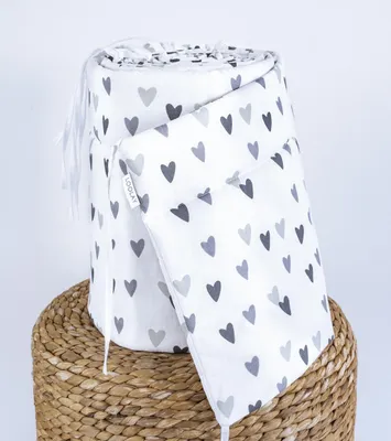 Produktbild von BETTUMRANDUNG Baumwolle 360 x 30 cm Babybett Austattung Babyausstattung Nestchen Bettschlange. Handgenähnt HERZEN GRAU von LOOLAY®