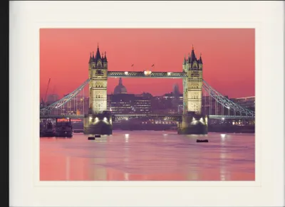 Produktbild von London Gerahmtes Bild Mit Edlem Passepartout | Wand-Bilder | Im Bilderrahmen - Tower Bridge Im Abendrot (60 x 80 cm)