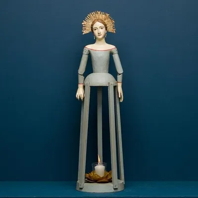 Produktbild von Meander Mannequin Marie mit halo/kaarsenhouder 20,3x20,3x73,6cm