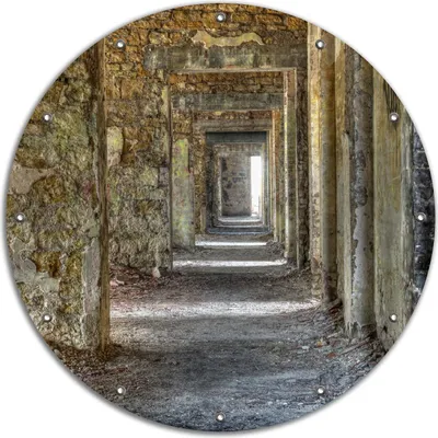 Produktbild von Wallario rundes Outdoor-Poster für Garten oder Balkon, Motiv Weg durch eine verlassene Ruine, 90 cm Durchmesser