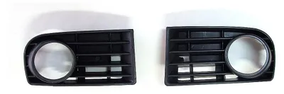 Immagine prodotto di Set di griglie per fari antinebbia (sinistra + destra) per paraurti, compatibili con Volkswagen VW Golf 5 (MK5) 2004–2009.