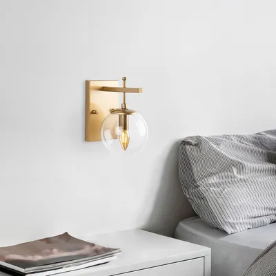 Produktbild von Opviq, Hochwertige Wandleuchte, Metallkörper, Gold, 15 x 20 x 15 cm | Glasabdeckung, E14 Fassung, max. 40 W | IP20, Elegantes Design für Hotel & moderne Räume.
