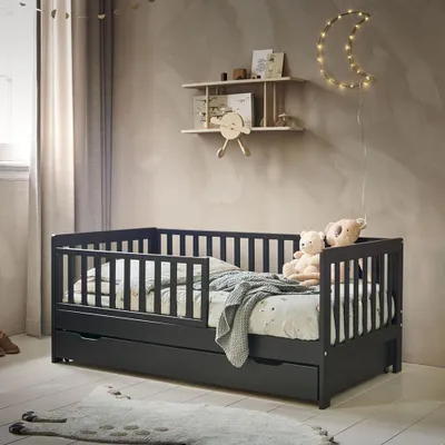 Produktbild von Petite Amélie Kinderbett Plume - 70x140 cm - Schwarz - mit Lattenrost – Perfekt nach dem Babybett
