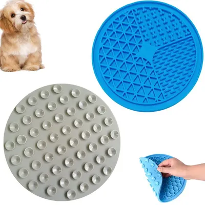 Produktbild von 2er Set Leckmatte – Silikon Schleckmatte mit Saugnäpfen – für Hunde und Katzen – Für Joghurt, Erdnussbutter – 15 x 15 cm