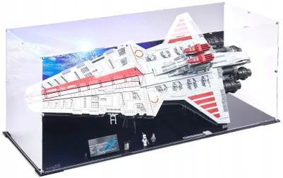 Zdjęcie produktu dla Czarna szklana witryna z nadrukowanym panelem tylnym, przeznaczona do zestawu LEGO® 75367 Star Wars – Niszczyciel Venator