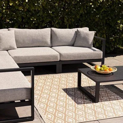 Productafbeelding van Famanu buitentapijt, 120 x 180 cm - Taupe, ruitpatroon