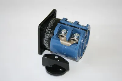 Image de ELMAG : Commutateur 12/0/24 volts