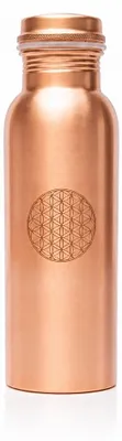 Image de ARÔME HOME : Bouteille en cuivre avec motif gravé du "Fleur de Vie"