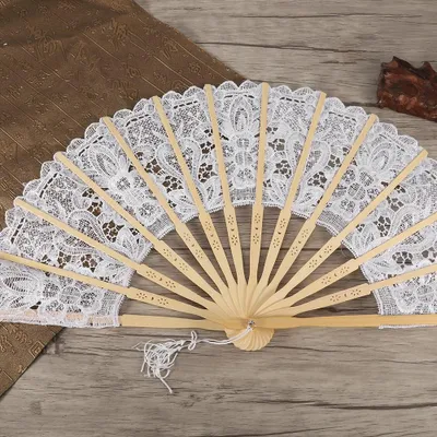 Produktbild von Vintage chinesischen Stil hohle Spitze Hand Fächer für Party Braut Hochzeit Dekoration PropWhite