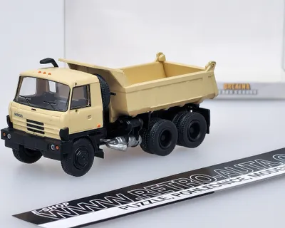 Image de Tatra 815 (1984) Beige/Noir Brekina 1:87