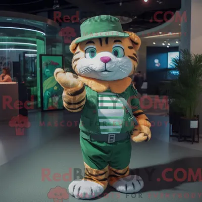 Produktbild von Maskottchencharakter REDBROKOLY eines grünen Tigers mit Minirock und Hut