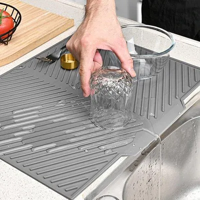 Produktbild von Silikon-Spülmatten 40x30cm, hell für Küche, optimaler Wasserabfluss