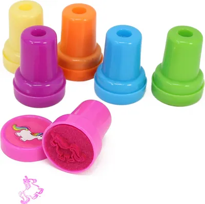 Produktbild von com-four® 30-teiliges Mitgebsel Set mit Einhorn Motiven für Kindergeburtstage bestehend aus Stickern, Schlüsselanhängern und Schleim [Auswahl variiert]