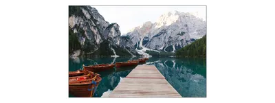 Produktbild von Muralo Fototapete Berglandschaft 405 (B) x 270 (H) cm Vlies Wand Tapete Gebirge Himmel See Steg Boote Bäume Wohnzimmer Schlafzimmer moderne Wandbild Landschaft Natur Wand Dekoration