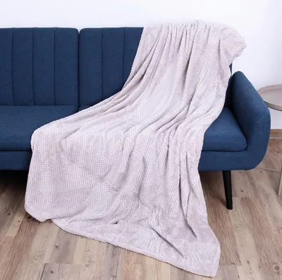 Produktbild von Kuscheldecke Flanell Decke 150x200cm ( Silber ) Flauschige Struktur Wohndecke für Sofa, Couch und Bett, Tagesdecke - Sofaüberwurf