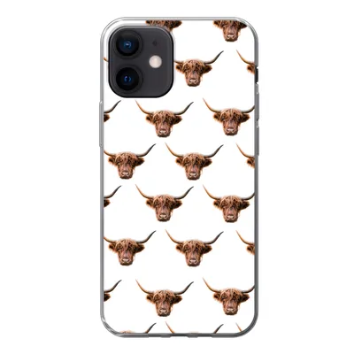 Produktbild von MuchoWow® Handyhülle Schutzhülle Hülle für iPhone 12 Schottischer Highlander - Kuh - Muster Silikon Softcase Handy Hülle - Schutzhülle