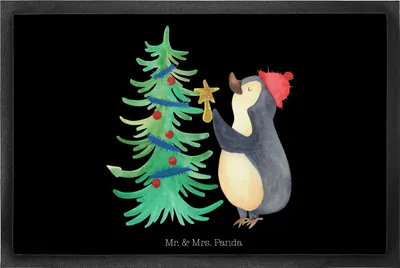 Produktbild von Mr. & Mrs. Panda Gummimatte Pinguin Weihnachtsbaum 60 x 90 cm - Schwarz - Geschenk, Fussmatte, Weihnachten, Schmutzmatte, Schmutzfangmatte, Fußabtreter, fußmatte, Winter