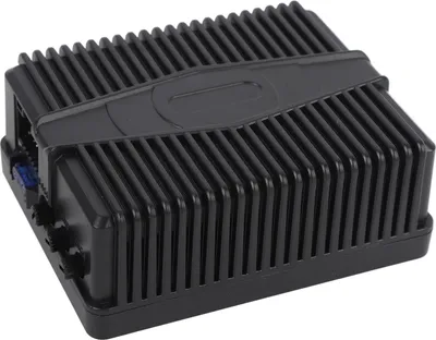 Productafbeelding van 12V Autoversterker met 4 kanalen, elk 60W vermogen. Biedt een heldere geluidskwaliteit voor Android-autoradiosystemen