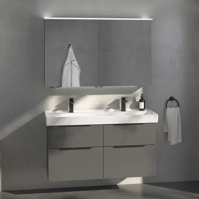 Productafbeelding van Villeroy & Boch wastafel met onderkast en LED-spiegelkast, 120 cm, 2 kraangatopeningen