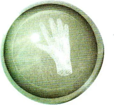 Produktbild von räder Traumkugel Dekoration Glaskugel mit Handmotiv, klein, Durchmesser 3 cm