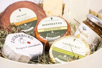 Obrázek produktu pro Sýrová směs, 1,3 kg. Balení DEGUST: Jižní Tyrolsko + Itálie + Německo