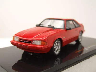 Produktbild von Ixo Models CLC603 Ford Mustang III 1992 rot 1:43