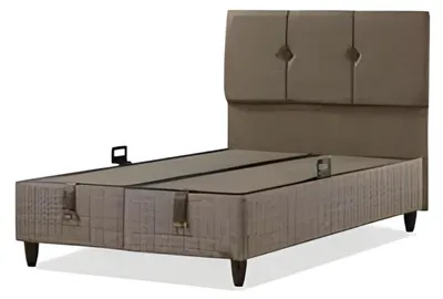 Immagine prodotto di Elegante letto marrone con materasso in legno e tessuto