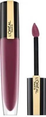 A L'Oréal Paris liquid lipstick and its applicator are shown against a white background.
