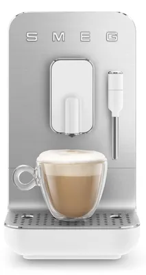 Produktbild von Smeg BCC02WHMEU, Espressomaschine, 1,4 l, Kaffeebohnen, Gemahlener Kaffee, Eingebautes Mahlwerk, 1350 W, Grau, Weiß
