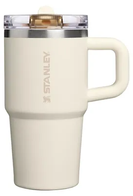 Imagen del producto de Stanley - Botella térmica Kubek Quencher ProTour con pajita abatible, 0.59L, color crema