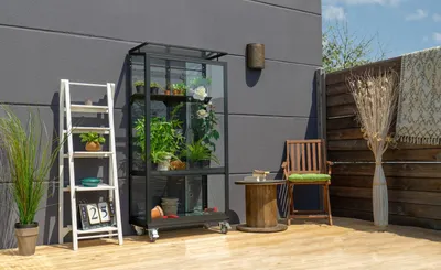 Produktbild von Vitavia Balkon- und Anlehn-Gewächshaus "Stad" schwarz 3 mm ESG mit Rollfundament