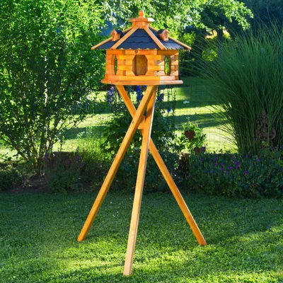 Produktbild von Vogelhaus aus Holz mit Ständer, 1,37 m hoch, 3 Gauben, Futterdosierung