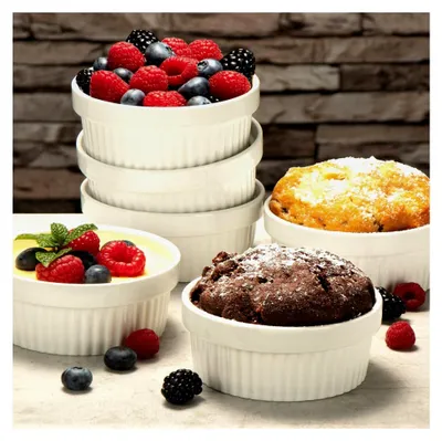 Produktbild von 12 Stück Soufflé Förmchen - Creme Brulee Schalen aus Keramik - Ofenfeste Förmchen - Dessertschalen und Pastetenförmchen für Ragout Fin - je 200 ml - in weiß