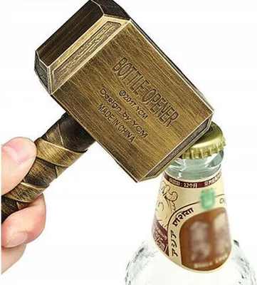 Image de Mjolnir en or